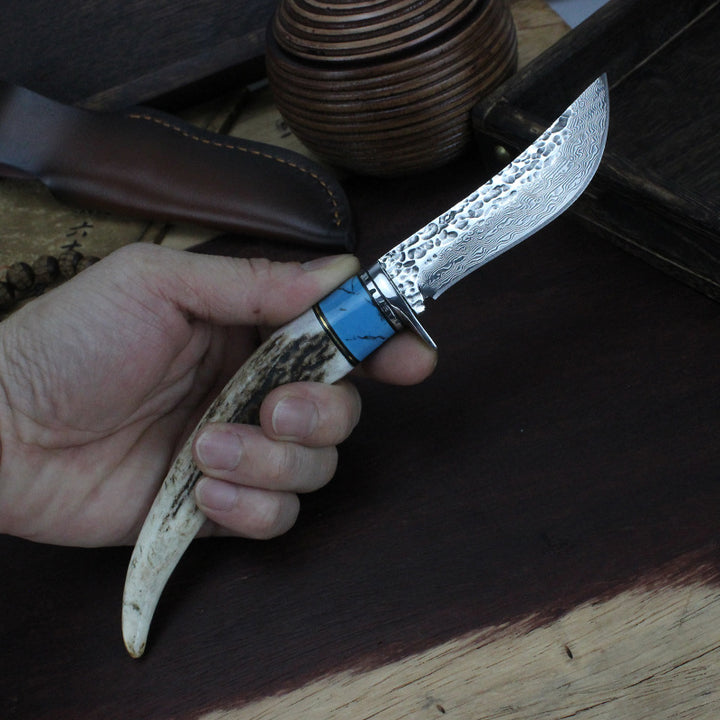 Outdoor Damascus Hunting Knife Non Slip Handle Forged Blade